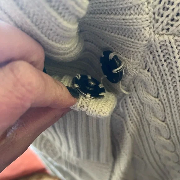 Asymmetrical Cream Ribbed Cardigan - Picture 2 of 5